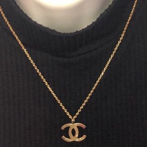 18k yg inspired pendant